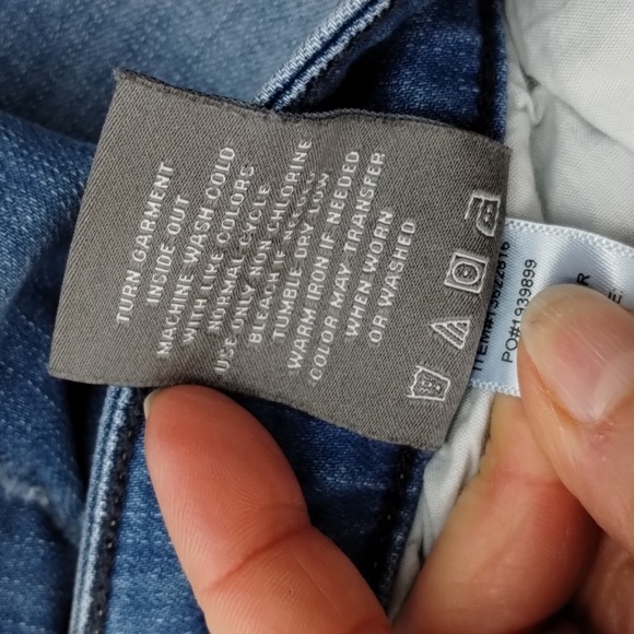 Torrid boyfriend straight vintage stretch size 26R light to medium wash - Picture 10 of 10